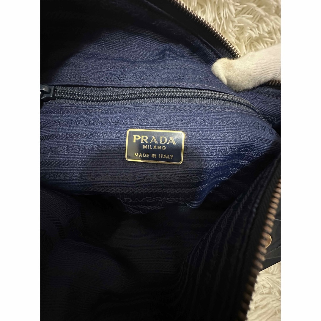 PRADA - 希少 プラダ キルティング チェーン 三角ロゴ PRADA - 希少 プラダ キルティング チェーン 三角ロゴ