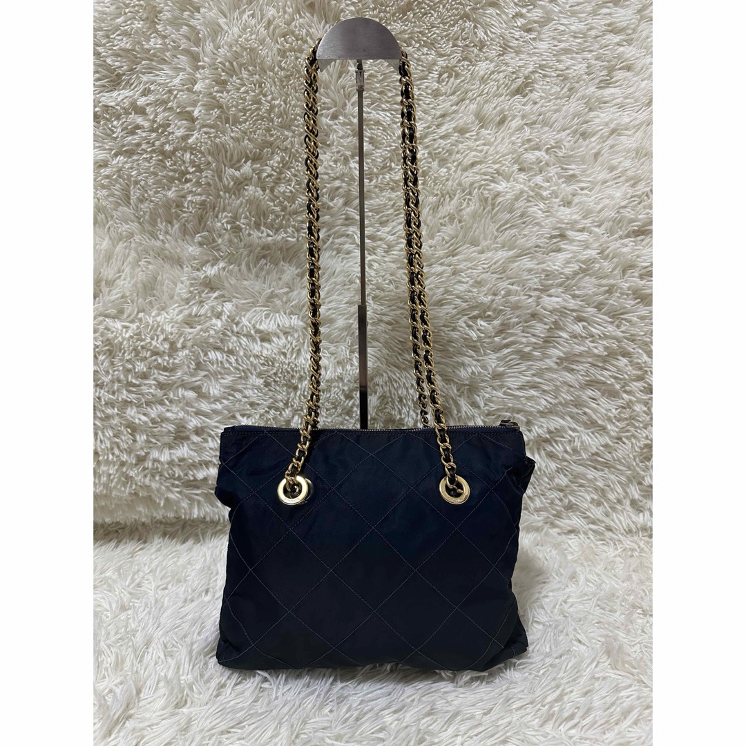 PRADA - 希少 プラダ キルティング チェーン 三角ロゴ PRADA - 希少 プラダ キルティング チェーン 三角ロゴ