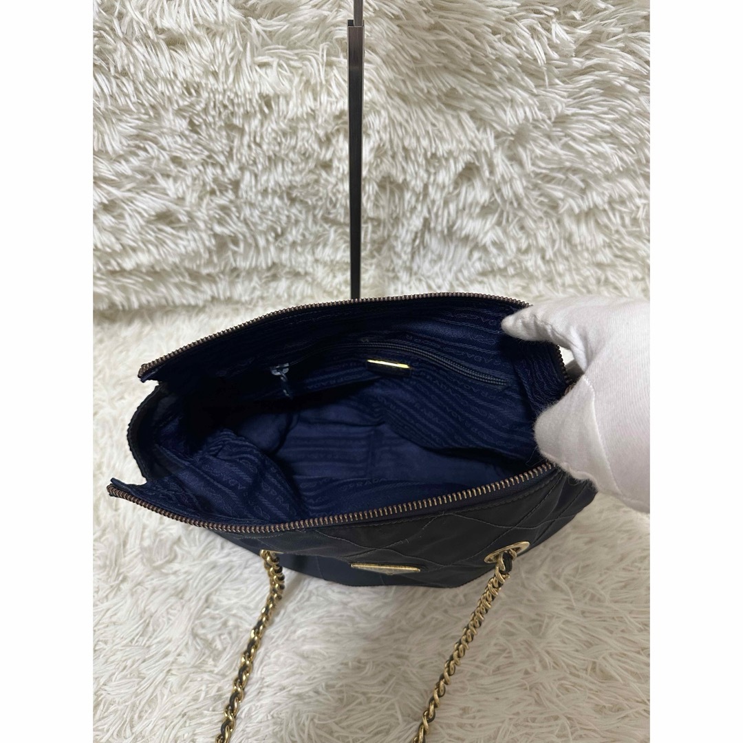 PRADA - 希少 プラダ キルティング チェーン 三角ロゴ PRADA - 希少 プラダ キルティング チェーン 三角ロゴ