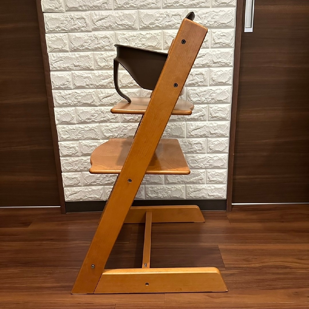 Stokke - 人気 ストッケ トリップトラップ チェリー ブラウン Stokke - 人気 ストッケ トリップトラップ チェリー ブラウン