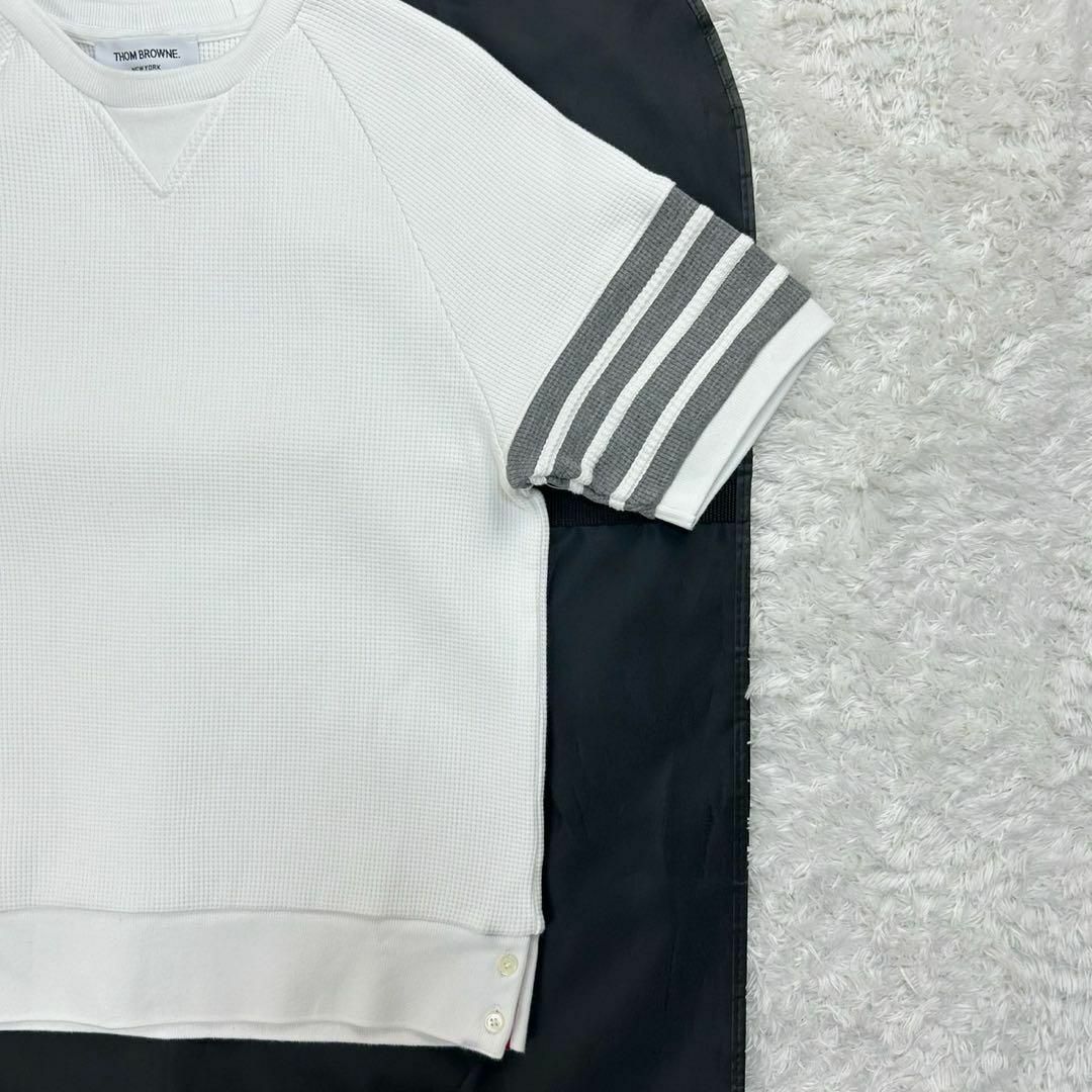 THOM BROWNE - 【即完売注意】トムブラウン☆ライン入りTシャツ THOM BROWNE - 【即完売注意】トムブラウン☆ライン入りTシャツ