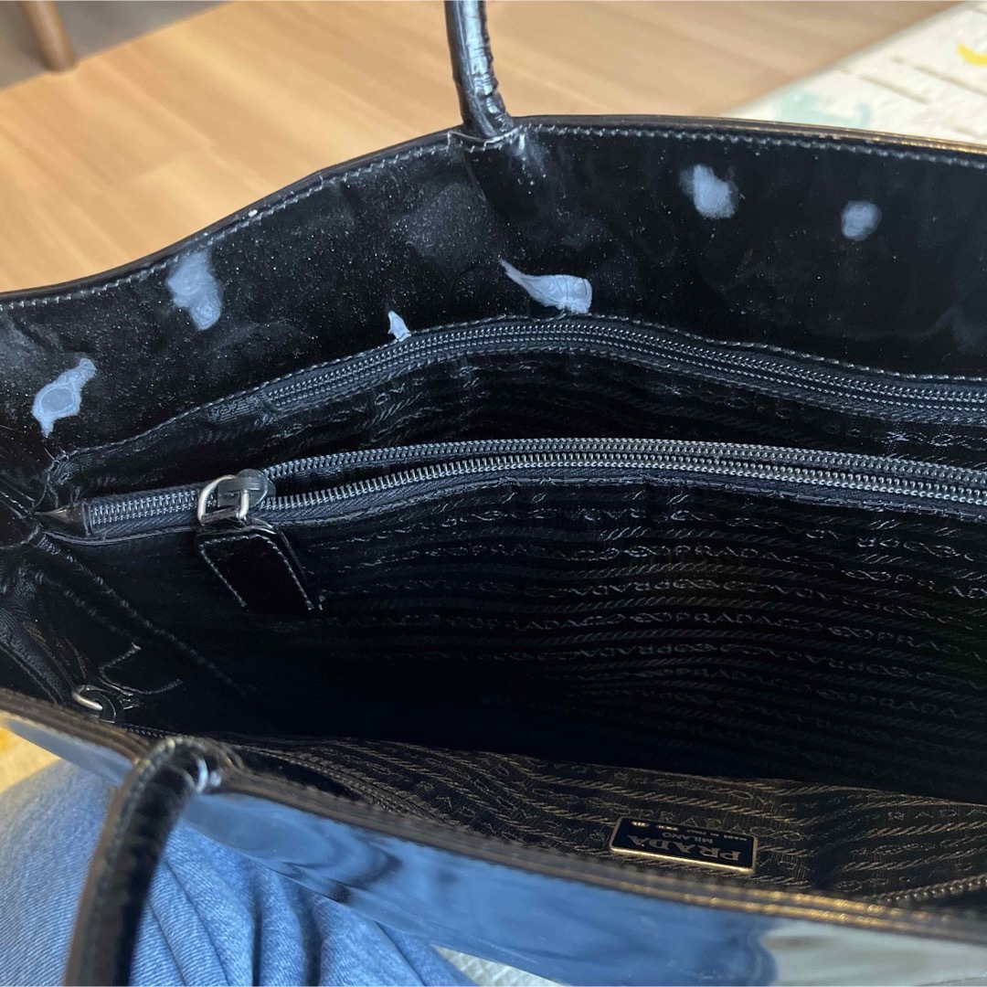 PRADA - PRADA エナメルトートバッグの通販 by 🔥プロフィール PRADA - PRADA エナメルトートバッグの通販 by 🔥プロフィール