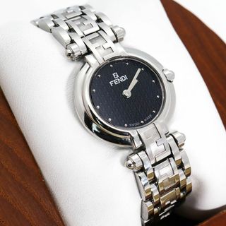 FENDI - 稼働 FENDI 腕時計 750L ズッカ 新品電池 黒文字盤 FENDI - 稼働 FENDI 腕時計 750L ズッカ 新品電池 黒文字盤