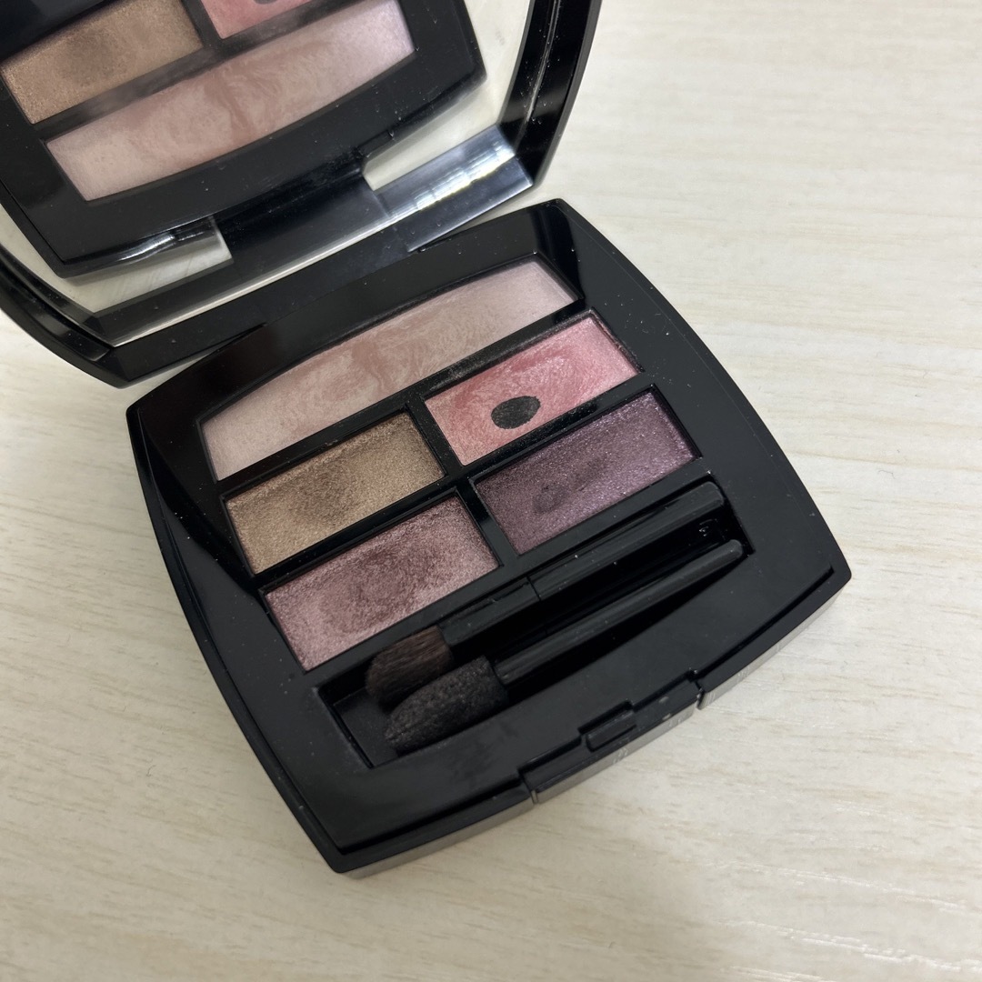 CHANEL - CHANEL レベージュパレットルガール ライト の通販 by CHANEL - CHANEL レベージュパレットルガール ライト の通販 by