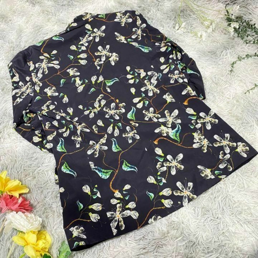 花柄ジャケット 総柄 (M)の通販 by nao's shop いいねで割引中 花柄ジャケット 総柄 (M)の通販 by nao's shop いいねで割引中