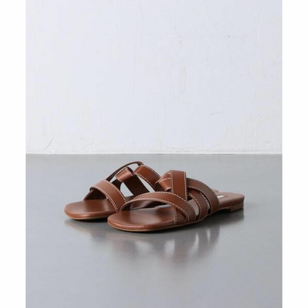 CHEMBUR - ¥36,300 CHEMBUR クロスストラップ サンダルの通販 by CHEMBUR - ¥36,300 CHEMBUR クロスストラップ サンダルの通販 by