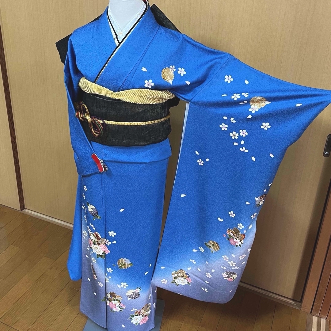 振袖used品☆ 3色ボカシ染に桜と牡丹と雪輪柄 振袖5点セットの 振袖used品☆ 3色ボカシ染に桜と牡丹と雪輪柄 振袖5点セットの