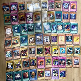 遊戯王カード、まとめ売りのフリマアイテム一覧 遊戯王カード、まとめ売りのフリマアイテム一覧