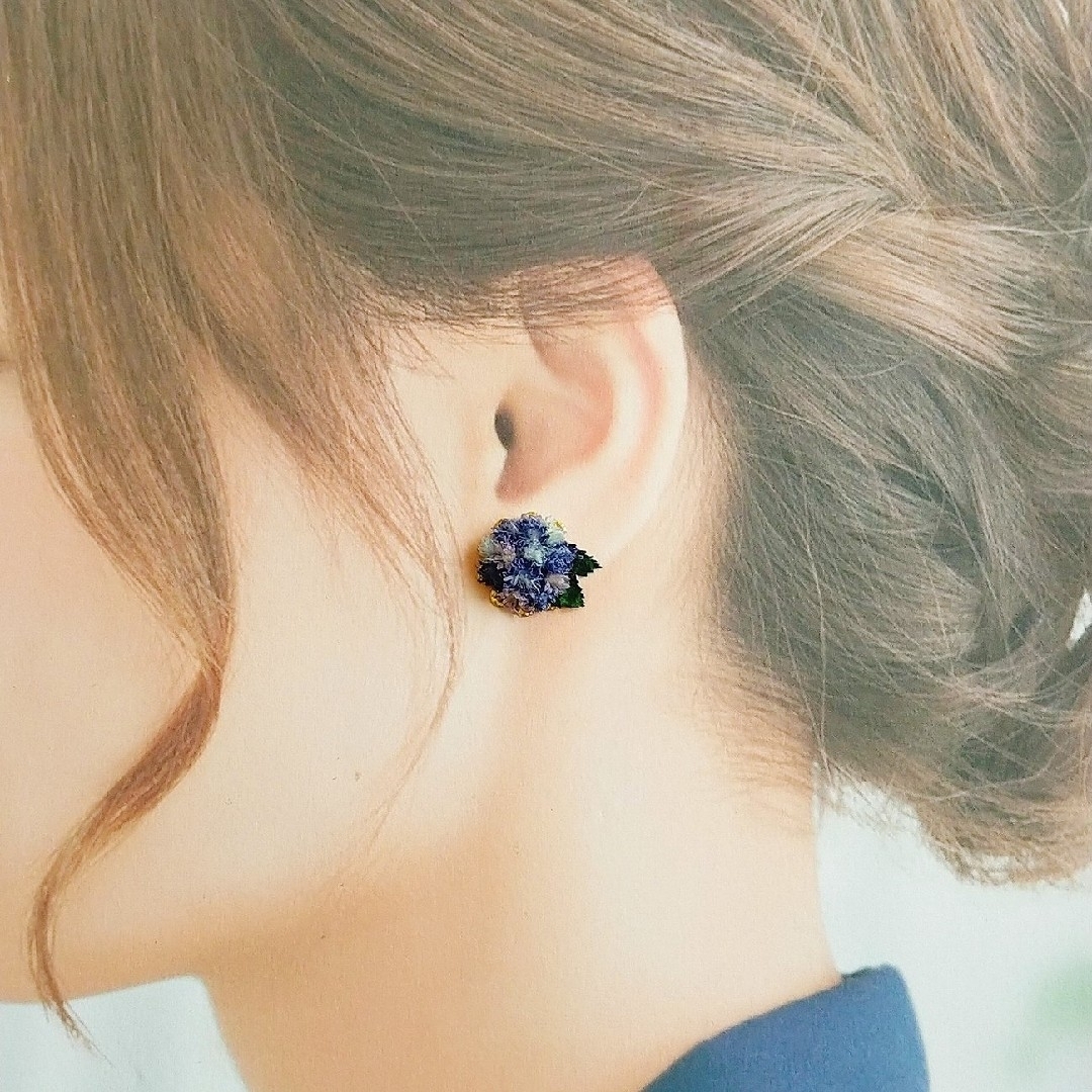 No.308 紫陽花 藍色 本物のお花のピアス イヤリングの通販 by No.308 紫陽花 藍色 本物のお花のピアス イヤリングの通販 by