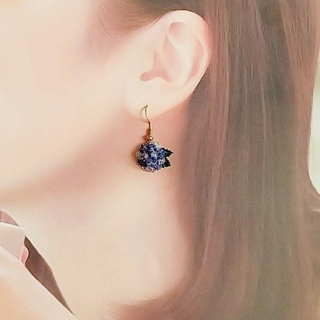 No.308 紫陽花 藍色 本物のお花のピアス イヤリングの通販 by No.308 紫陽花 藍色 本物のお花のピアス イヤリングの通販 by