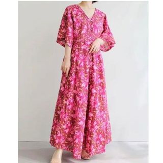 Sara Mallika(ワンピース)のフリマアイテム一覧 Sara Mallika(ワンピース)のフリマアイテム一覧
