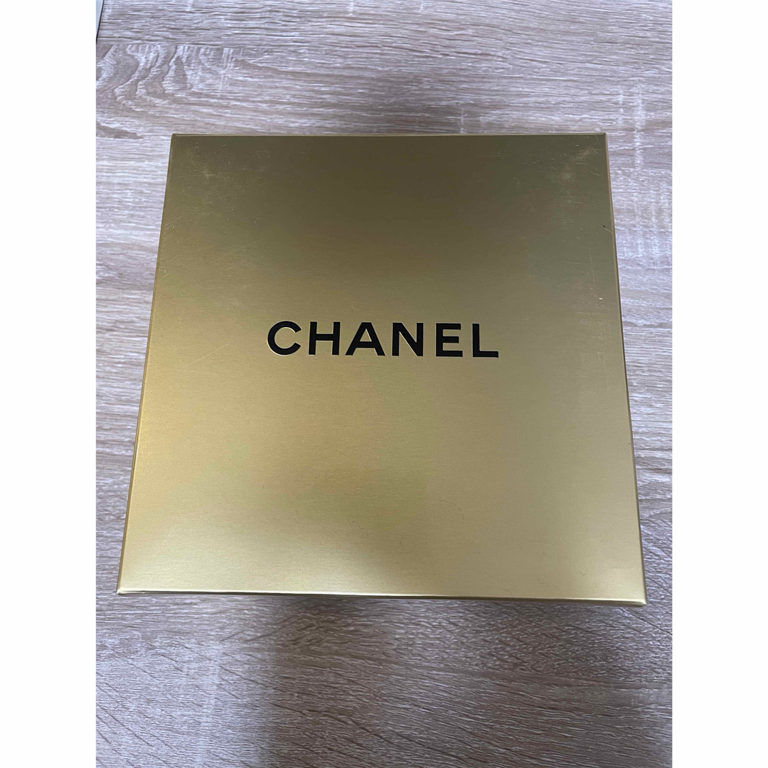 CHANEL - シャネル 空箱 ギフトボックスの通販 by ゆっきー's CHANEL - シャネル 空箱 ギフトボックスの通販 by ゆっきー's