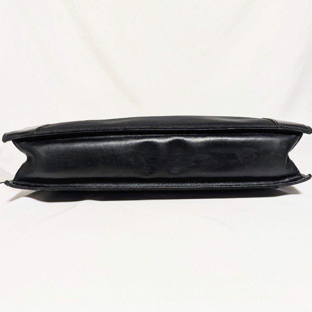 GUCCI - 良品◎GUCCI ブリーフケース ビジネス 本革 レザー GUCCI - 良品◎GUCCI ブリーフケース ビジネス 本革 レザー