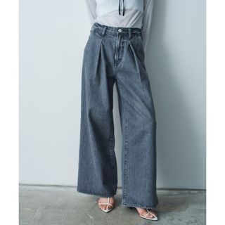 TOYAMAde. スキニージーンズ【ダメージ・ペイント】レディースS TOYAMAde. スキニージーンズ【ダメージ・ペイント】レディースS