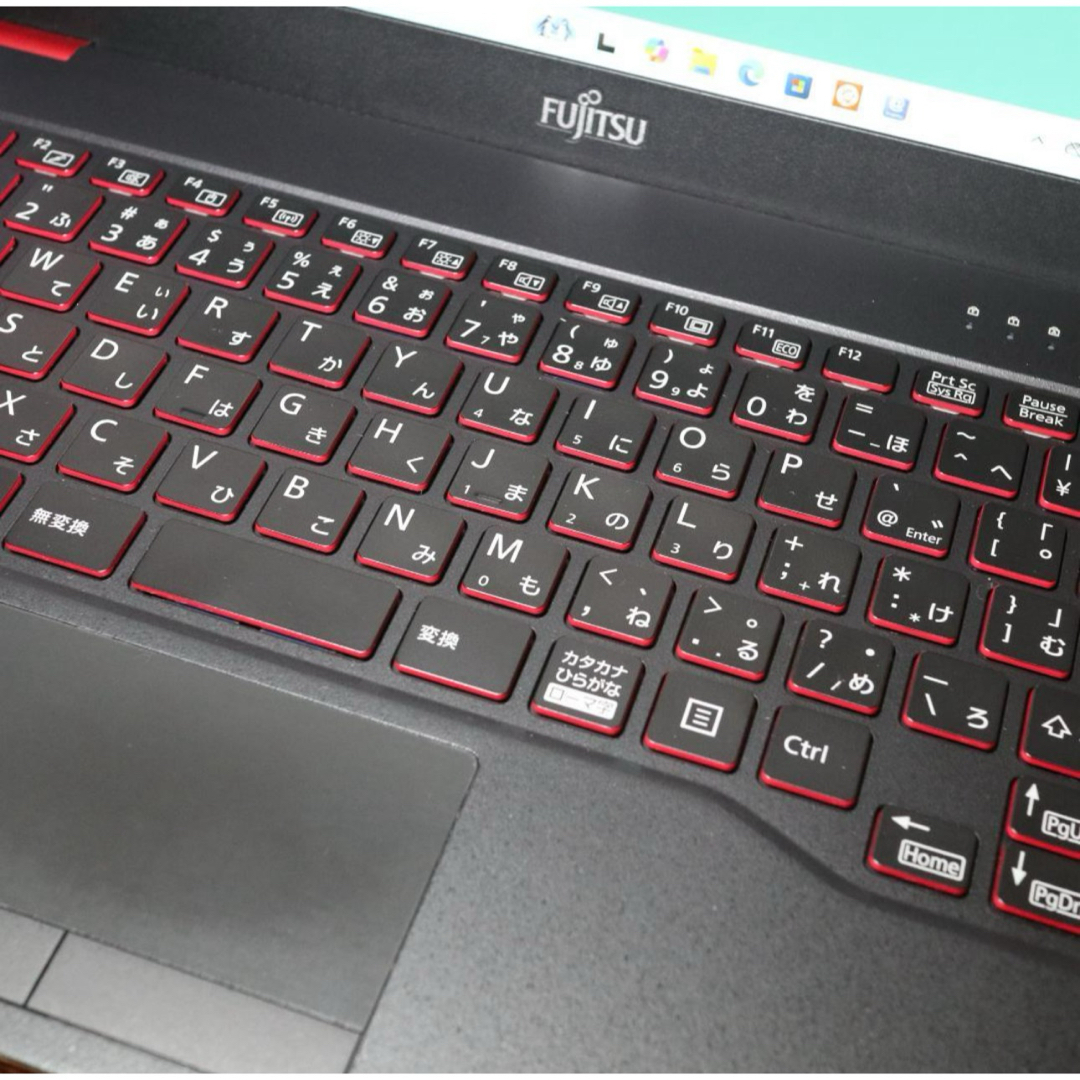 富士通 - Win11人気の赤8世代Corei7/SSD/メ12G/無線/カメラ 富士通 - Win11人気の赤8世代Corei7/SSD/メ12G/無線/カメラ