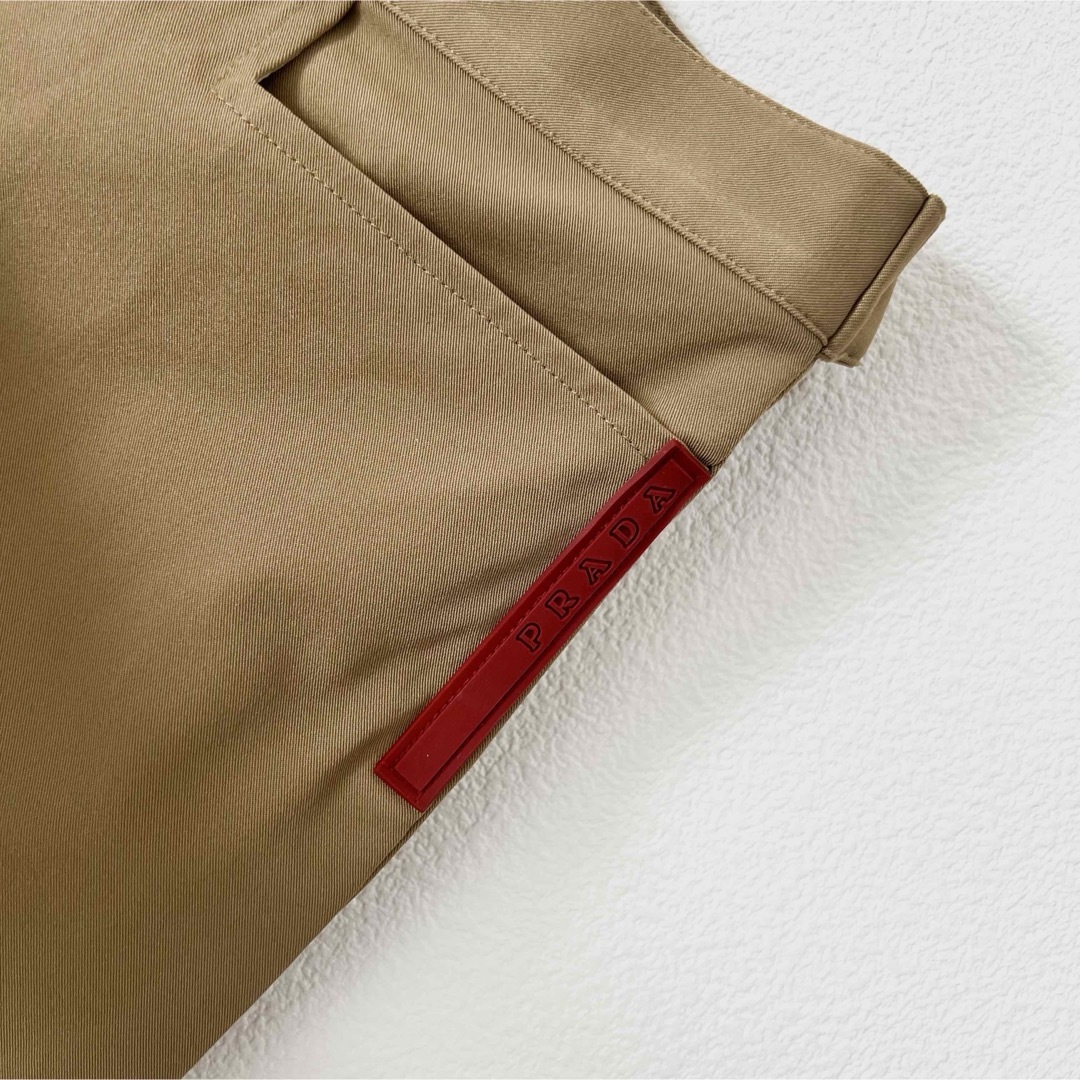 PRADA - 【美品】PRADA ベージュ スリムフィットパンツの通販 by PRADA - 【美品】PRADA ベージュ スリムフィットパンツの通販 by