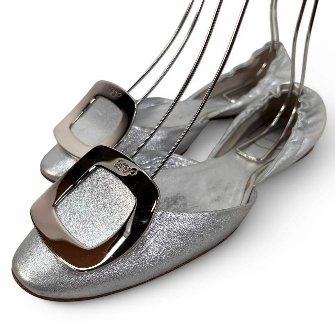 ROGER VIVIER - ロジエヴィヴィエ 37 24 フラットパンプス ROGER VIVIER - ロジエヴィヴィエ 37 24 フラットパンプス