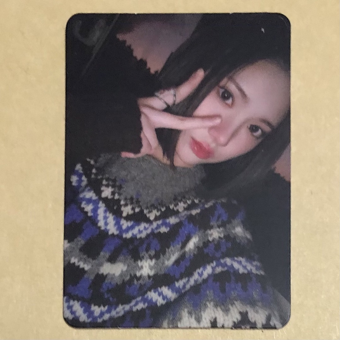 Hearts2Hearts Chase ミニブック盤 ジウ JIWOO トレカの通販 by Hearts2Hearts Chase ミニブック盤 ジウ JIWOO トレカの通販 by