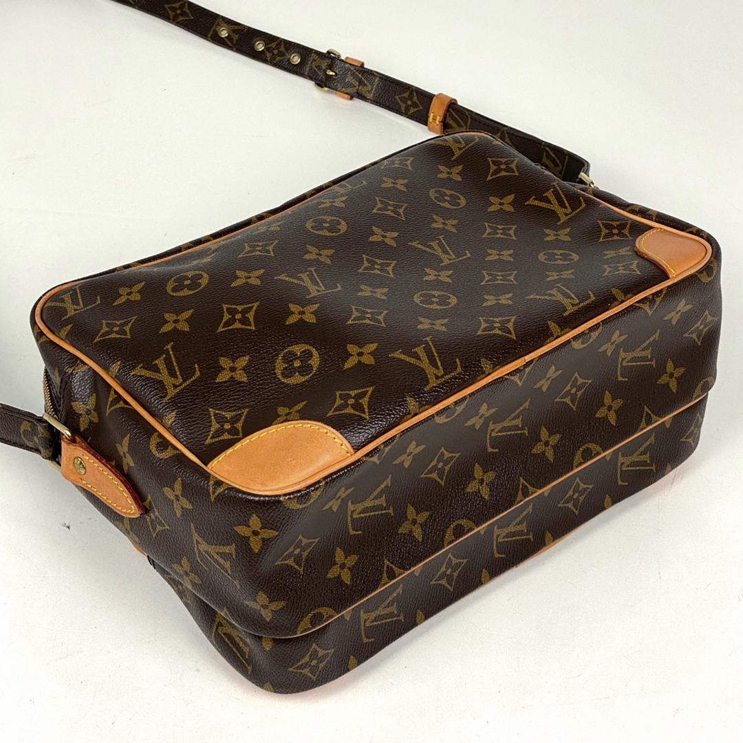 LOUIS VUITTON - ルイ・ヴィトン ナイル レディース 【中古】の LOUIS VUITTON - ルイ・ヴィトン ナイル レディース 【中古】の