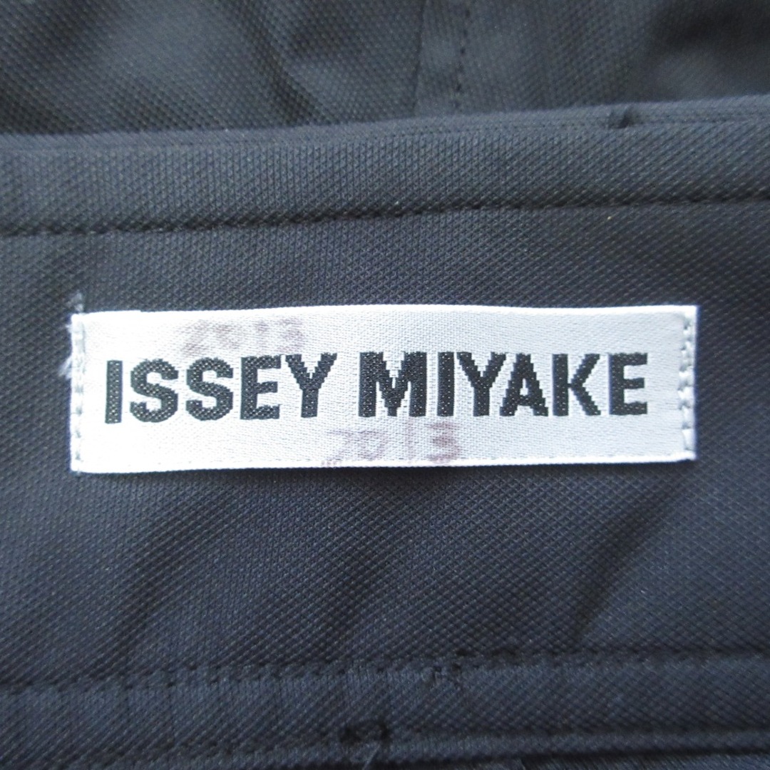ISSEY MIYAKE - 美品 ISSEY MIYAKE イッセイミヤケ タックワイド ISSEY MIYAKE - 美品 ISSEY MIYAKE イッセイミヤケ タックワイド