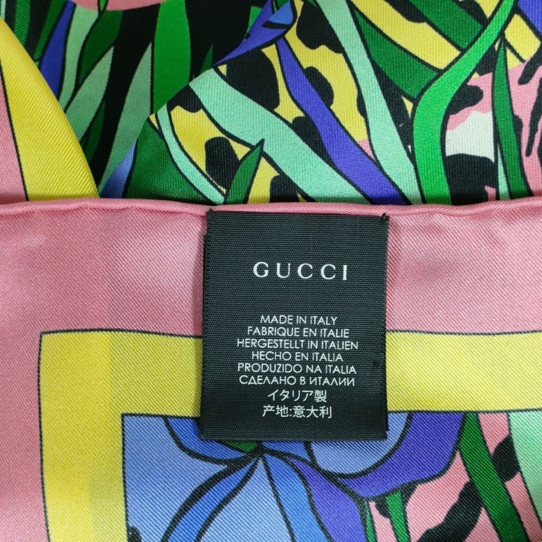 GUCCI - 美品 GUCCI グッチ シルク100% トラ ボタニカル柄 GUCCI - 美品 GUCCI グッチ シルク100% トラ ボタニカル柄