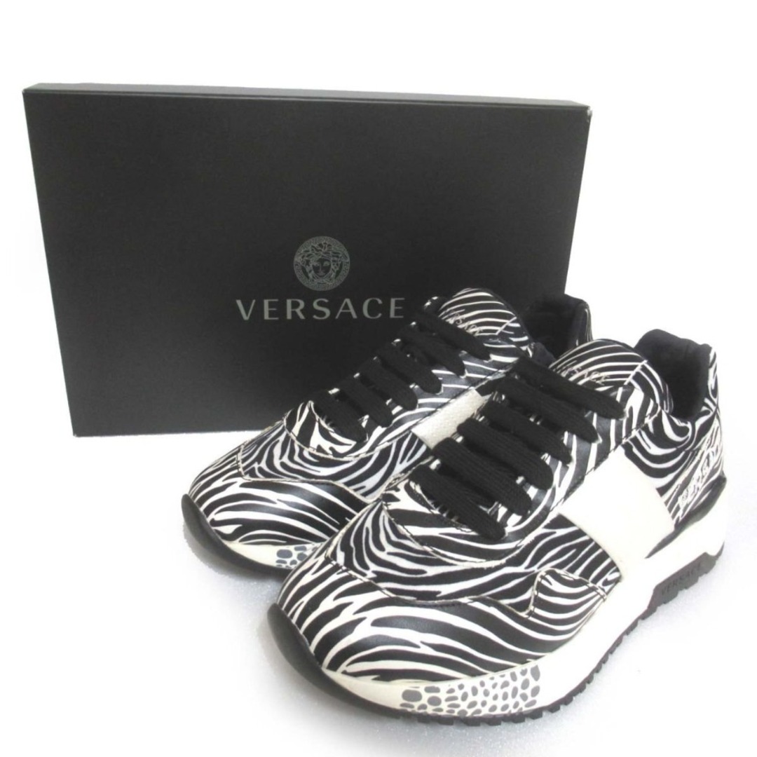 VERSACE - 美品 VERSACE ヴェルサーチ ゼブラ柄 スニーカー VERSACE - 美品 VERSACE ヴェルサーチ ゼブラ柄 スニーカー