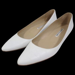 MANOLO BLAHNIK(ホワイト/白色系)のフリマアイテム一覧 MANOLO BLAHNIK(ホワイト/白色系)のフリマアイテム一覧