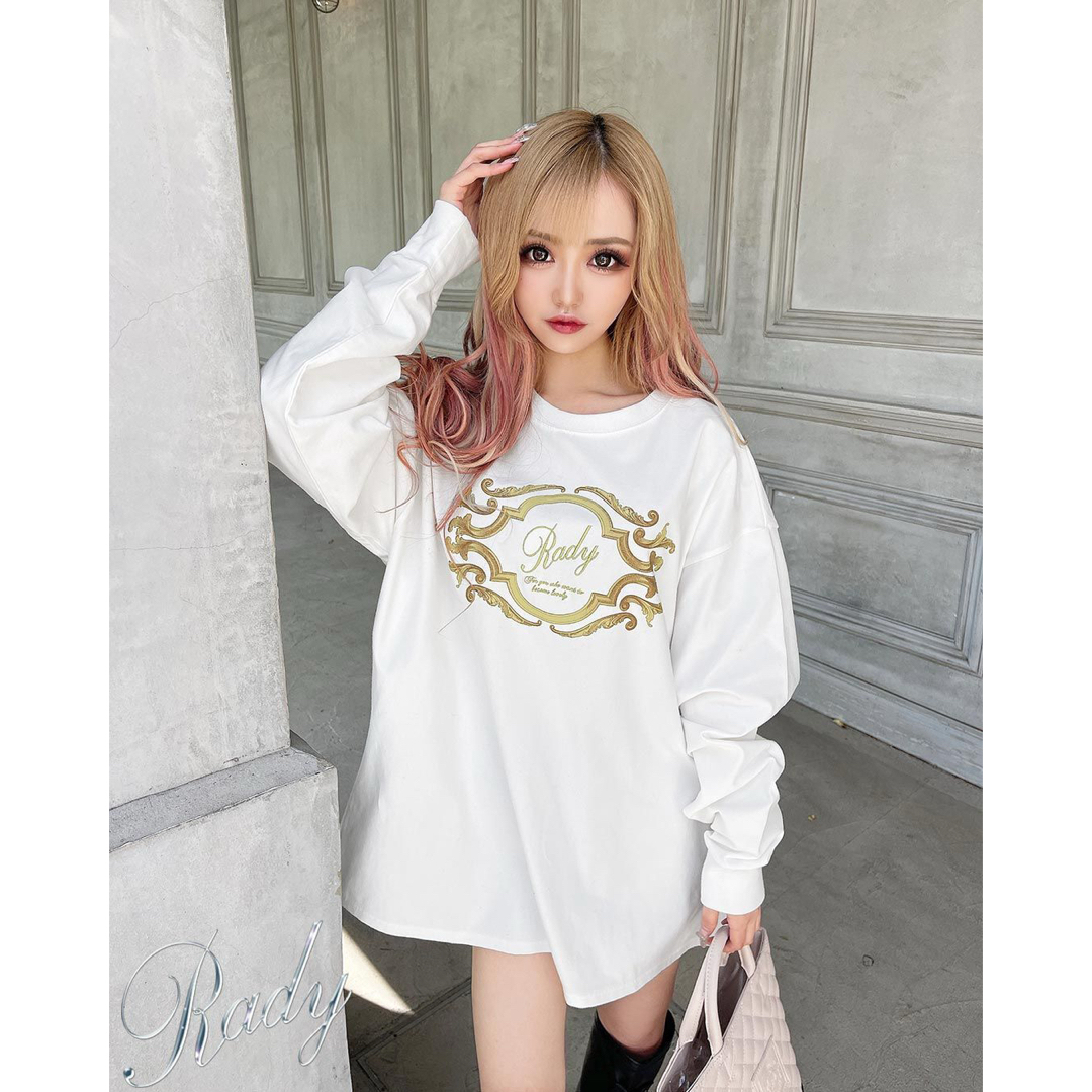 Rady - ☆美品☆ Rady フレームロングTシャツ ☆の通販 by Rady - ☆美品☆ Rady フレームロングTシャツ ☆の通販 by