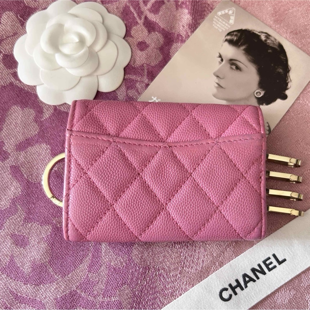 CHANEL - CHANELシャネル 4連キーケース ゴールド金具 CHANEL - CHANELシャネル 4連キーケース ゴールド金具
