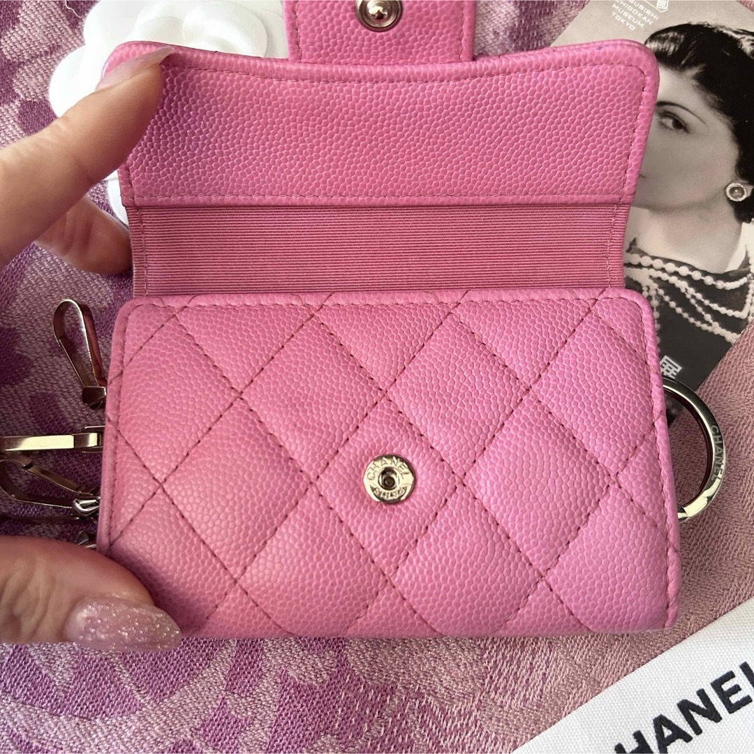 CHANEL - CHANELシャネル 4連キーケース ゴールド金具 CHANEL - CHANELシャネル 4連キーケース ゴールド金具