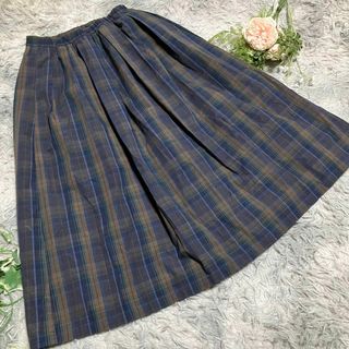 アーヴェヴェ(a.v.v)の【a.v.v】チェック プリーツスカート ロング ゴムウエスト　M(ロングスカート)