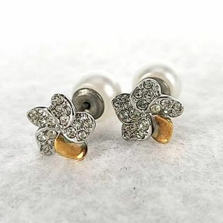 SWAROVSKI(ピアス)のフリマアイテム一覧 SWAROVSKI(ピアス)のフリマアイテム一覧