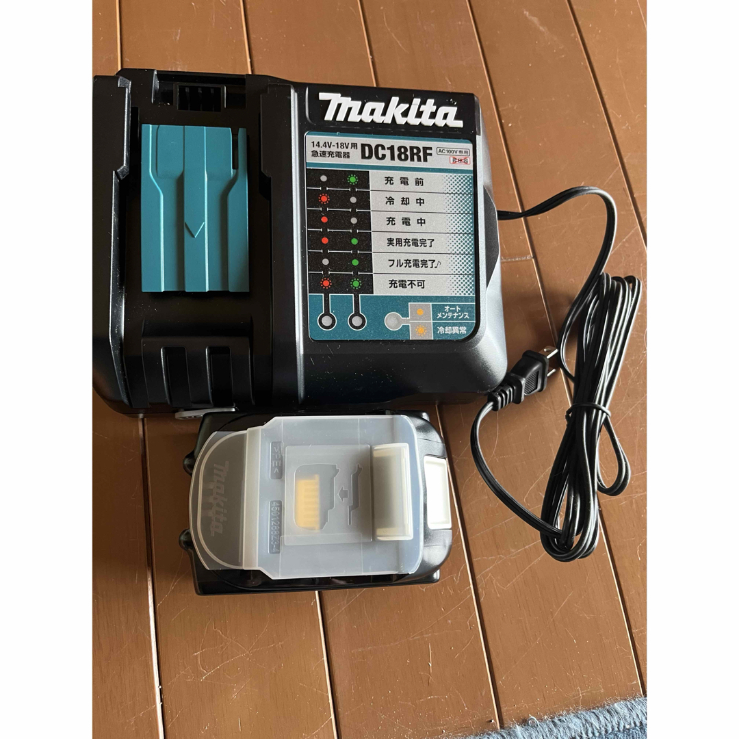 Makita - Makita 18V 6.0Ah Li-ion バッテリーと充電器セットの Makita - Makita 18V 6.0Ah Li-ion バッテリーと充電器セットの
