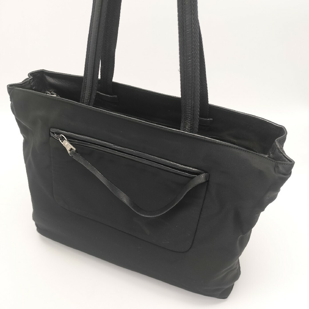 PRADA - 極美品✨プラダ トートバッグ ブラック 黒の通販 by PRADA - 極美品✨プラダ トートバッグ ブラック 黒の通販 by