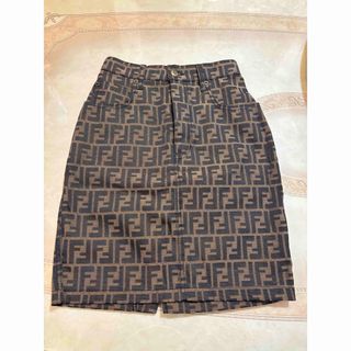 FENDI(スカート)のフリマアイテム一覧 FENDI(スカート)のフリマアイテム一覧