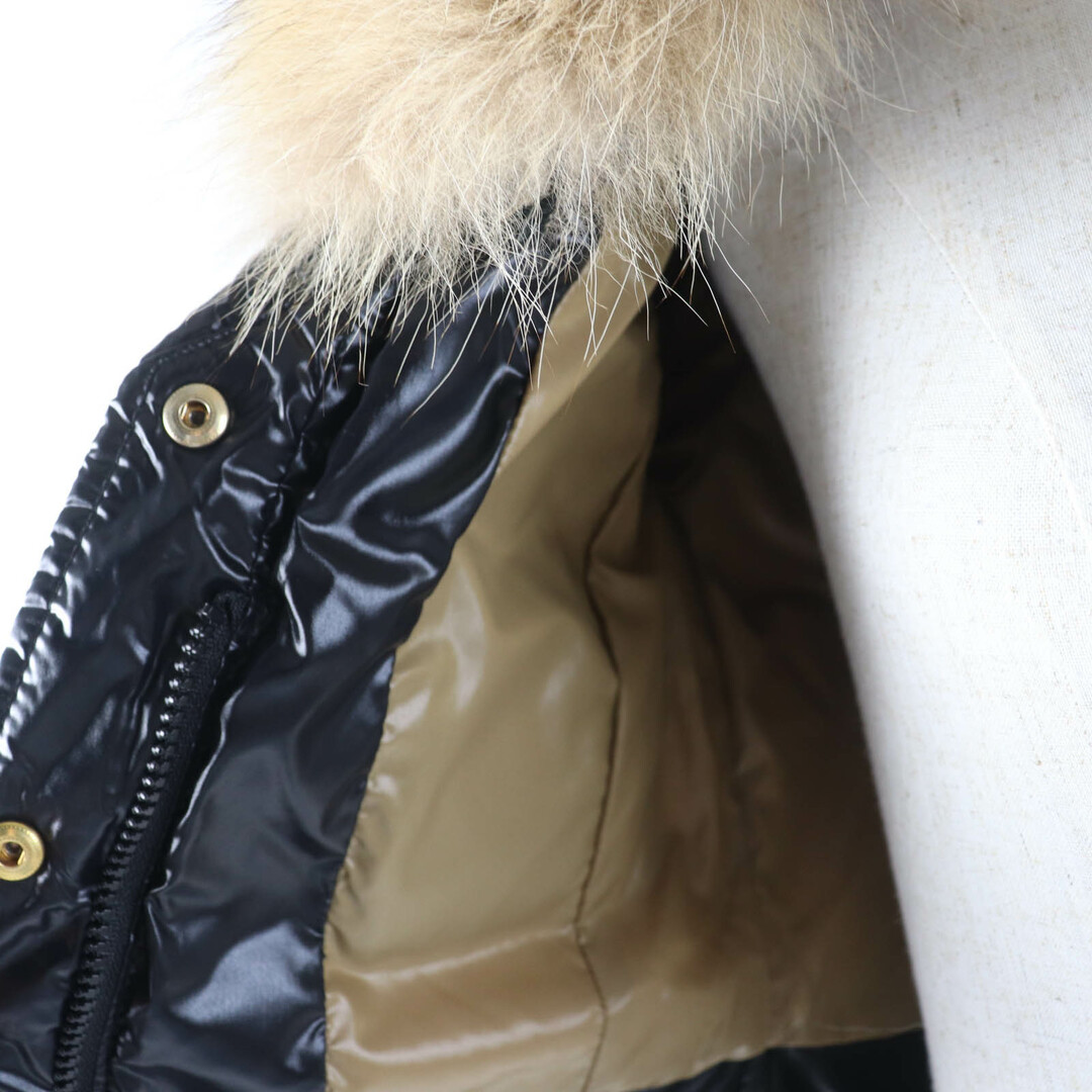 MONCLER - 未使用品☆MONCLER モンクレール VEGAS コヨーテ MONCLER - 未使用品☆MONCLER モンクレール VEGAS コヨーテ