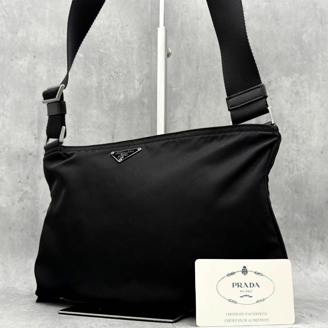 PRADA - 【美品】プラダ サコッシュ ショルダーバッグ 三角ロゴ PRADA - 【美品】プラダ サコッシュ ショルダーバッグ 三角ロゴ
