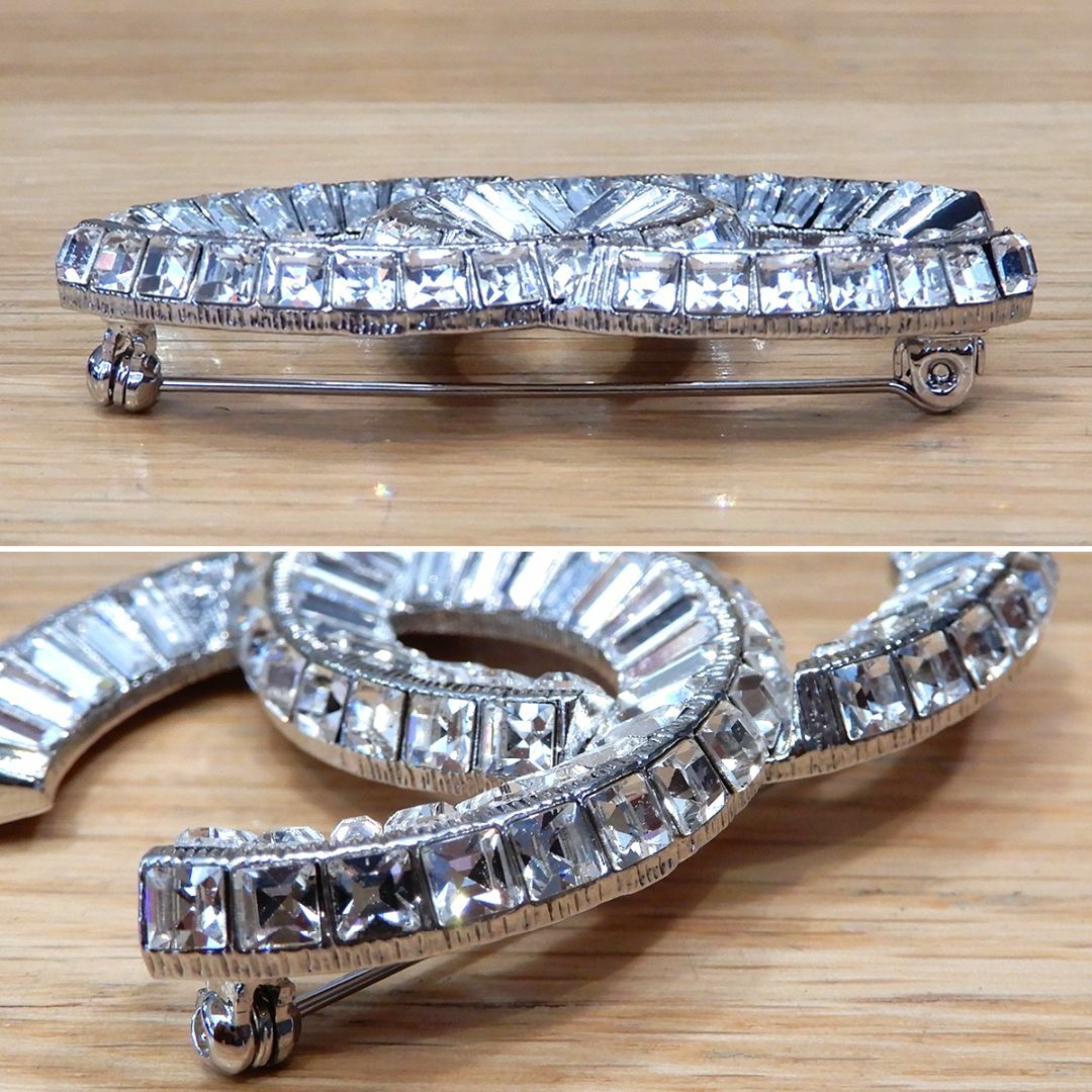 CHANEL - 新品同様 シャネル ココマーク ブローチ シルバー CHANEL - 新品同様 シャネル ココマーク ブローチ シルバー
