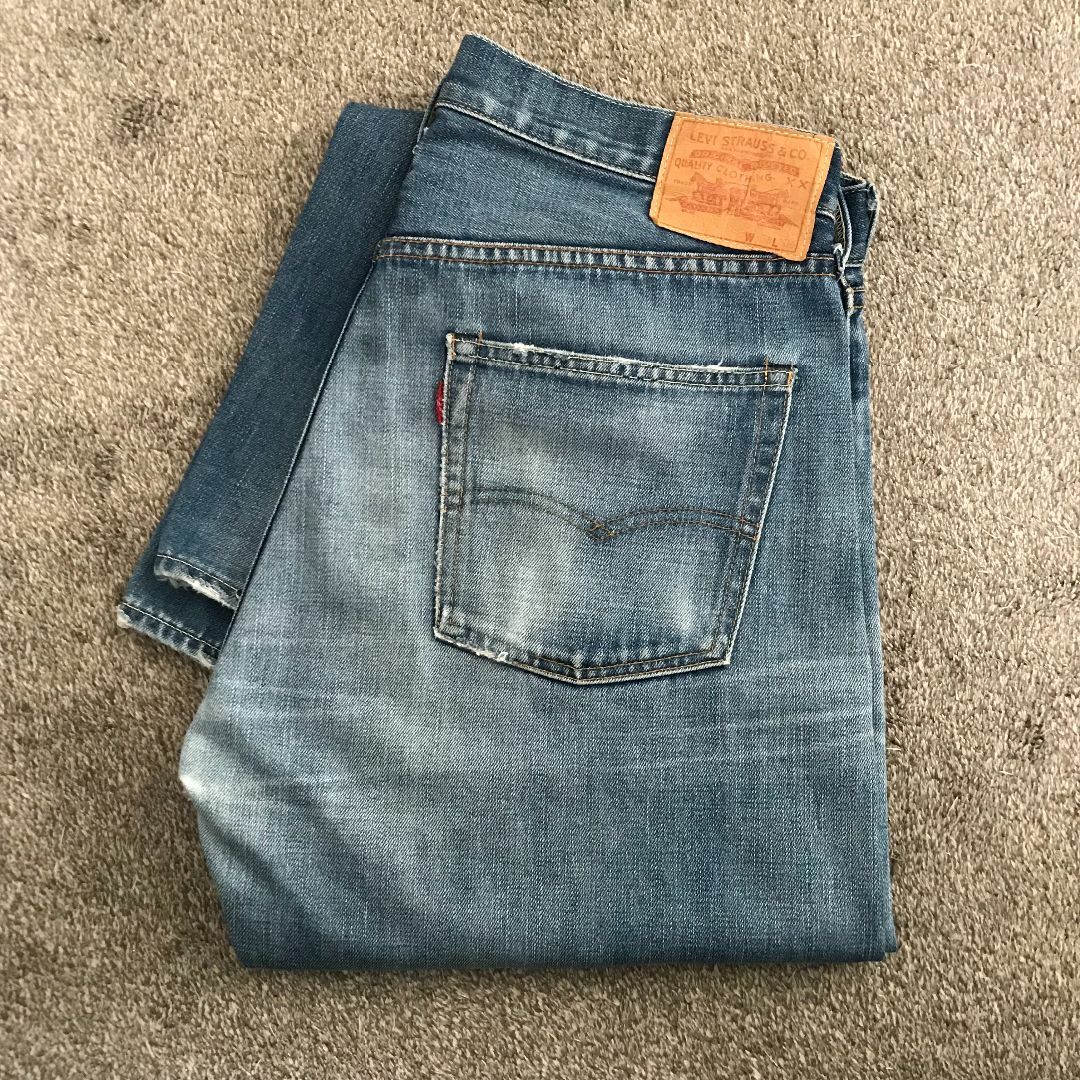 Levi's - Levi's 501 W36 L36 縦落ち ヒゲ ハチノス 赤耳 Levi's - Levi's 501 W36 L36 縦落ち ヒゲ ハチノス 赤耳