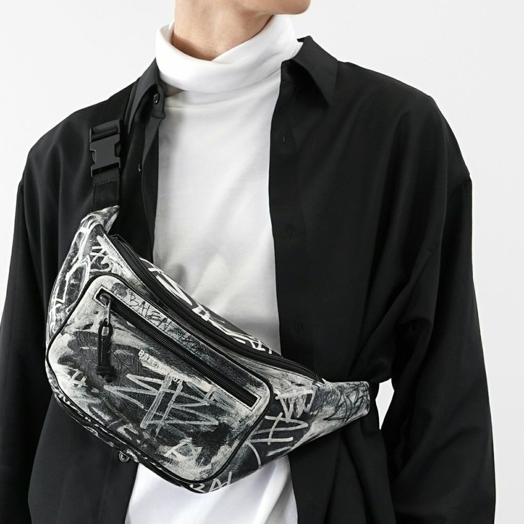 BALENCIAGA - BALENCIAGA バレンシアガ EXPLORER グラフィティ BALENCIAGA - BALENCIAGA バレンシアガ EXPLORER グラフィティ