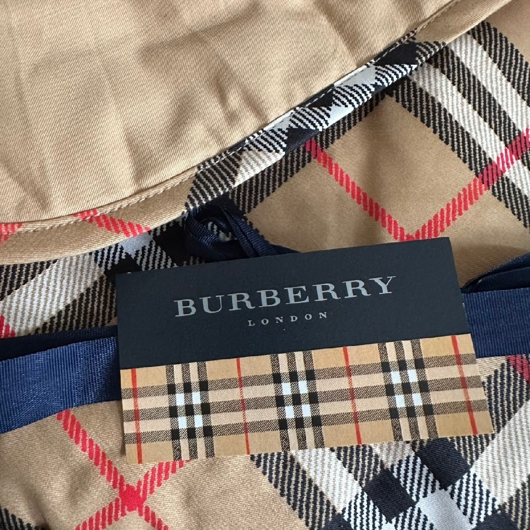 BURBERRY - 未使用 BURBERRY バーバリー ノバチェック 羽毛 BURBERRY - 未使用 BURBERRY バーバリー ノバチェック 羽毛