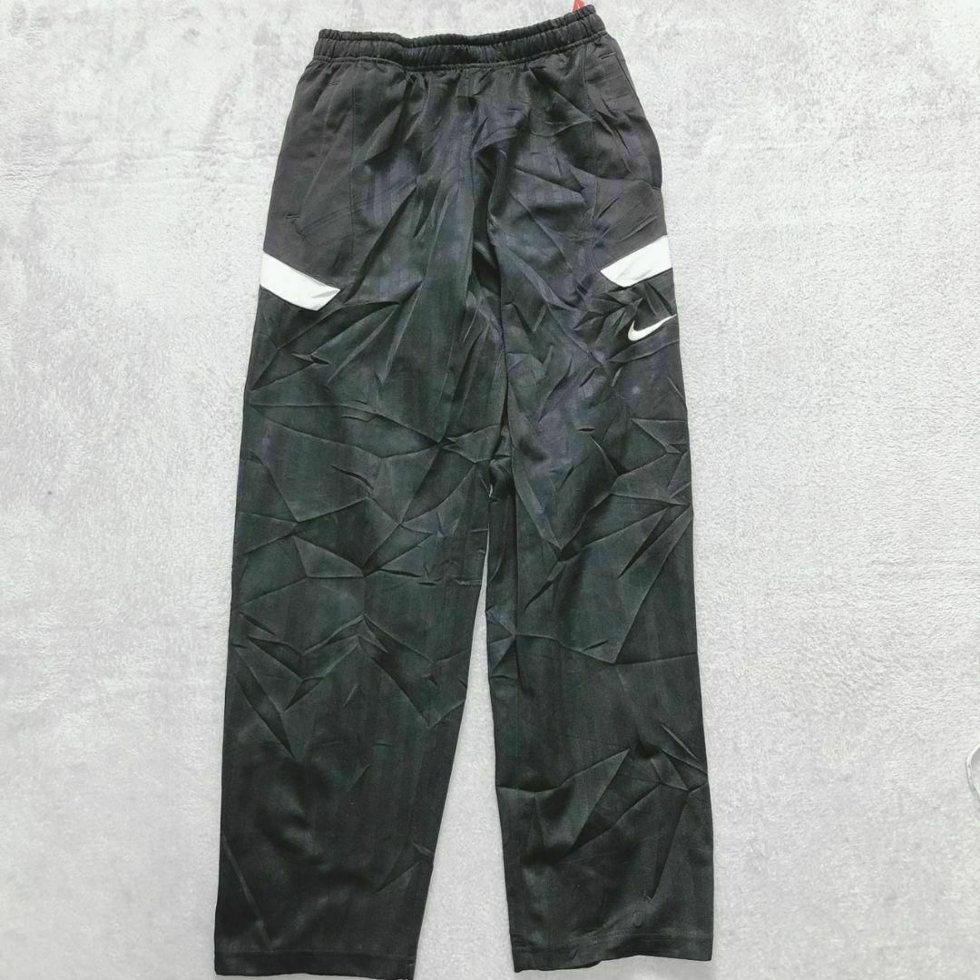 NIKE - 【NIKE】 (150) 無地 デザイン ナイロンパンツ ズボン NIKE - 【NIKE】 (150) 無地 デザイン ナイロンパンツ ズボン