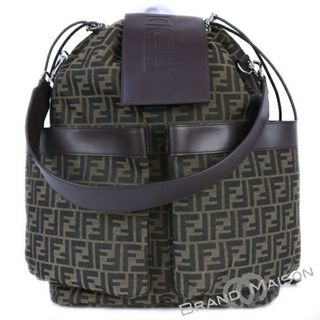 FENDI(バッグパック/リュック)のフリマアイテム一覧 FENDI(バッグパック/リュック)のフリマアイテム一覧