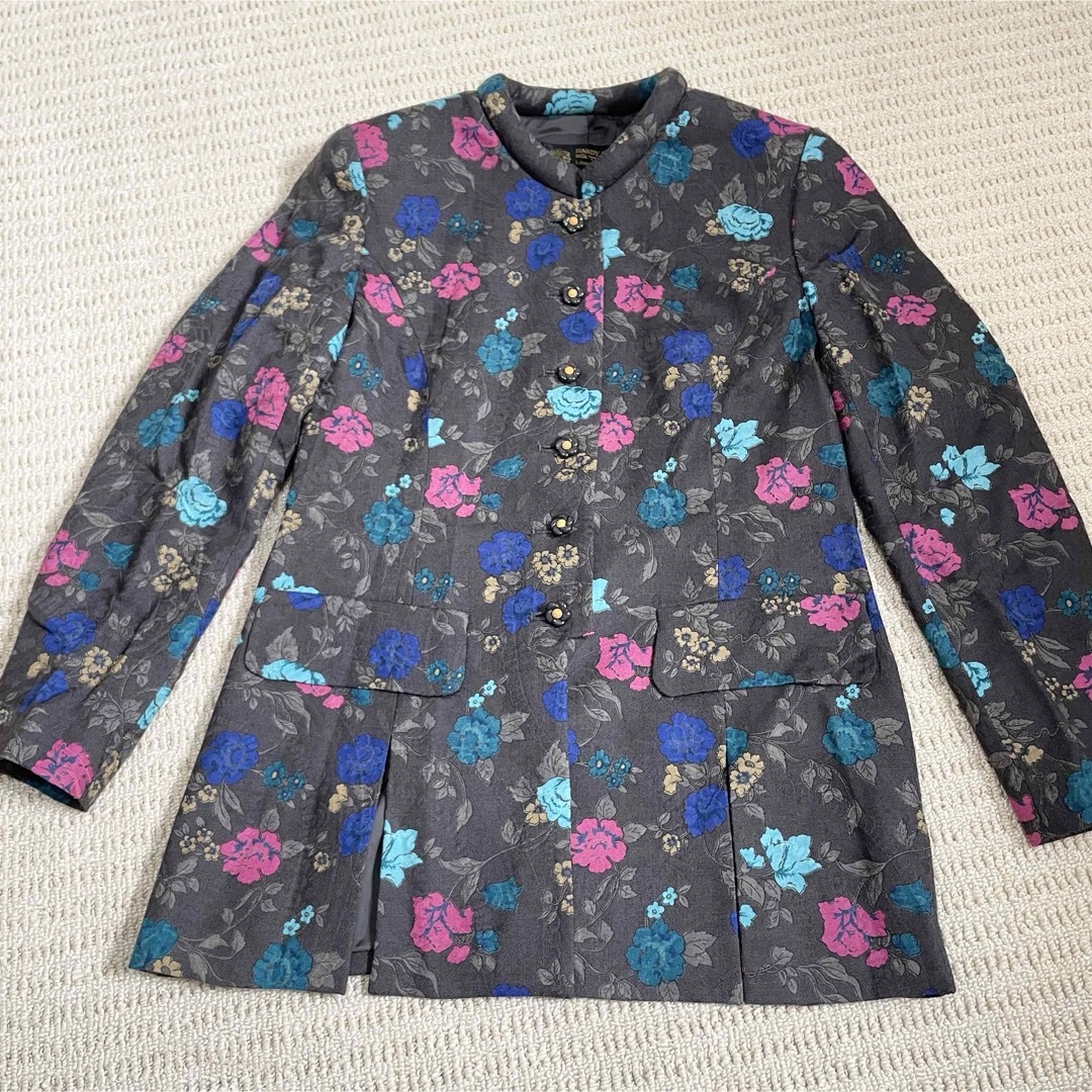 HARDY AMIES - 【美品】サイズM HARDY AMIES 花柄 ノーカラー HARDY AMIES - 【美品】サイズM HARDY AMIES 花柄 ノーカラー