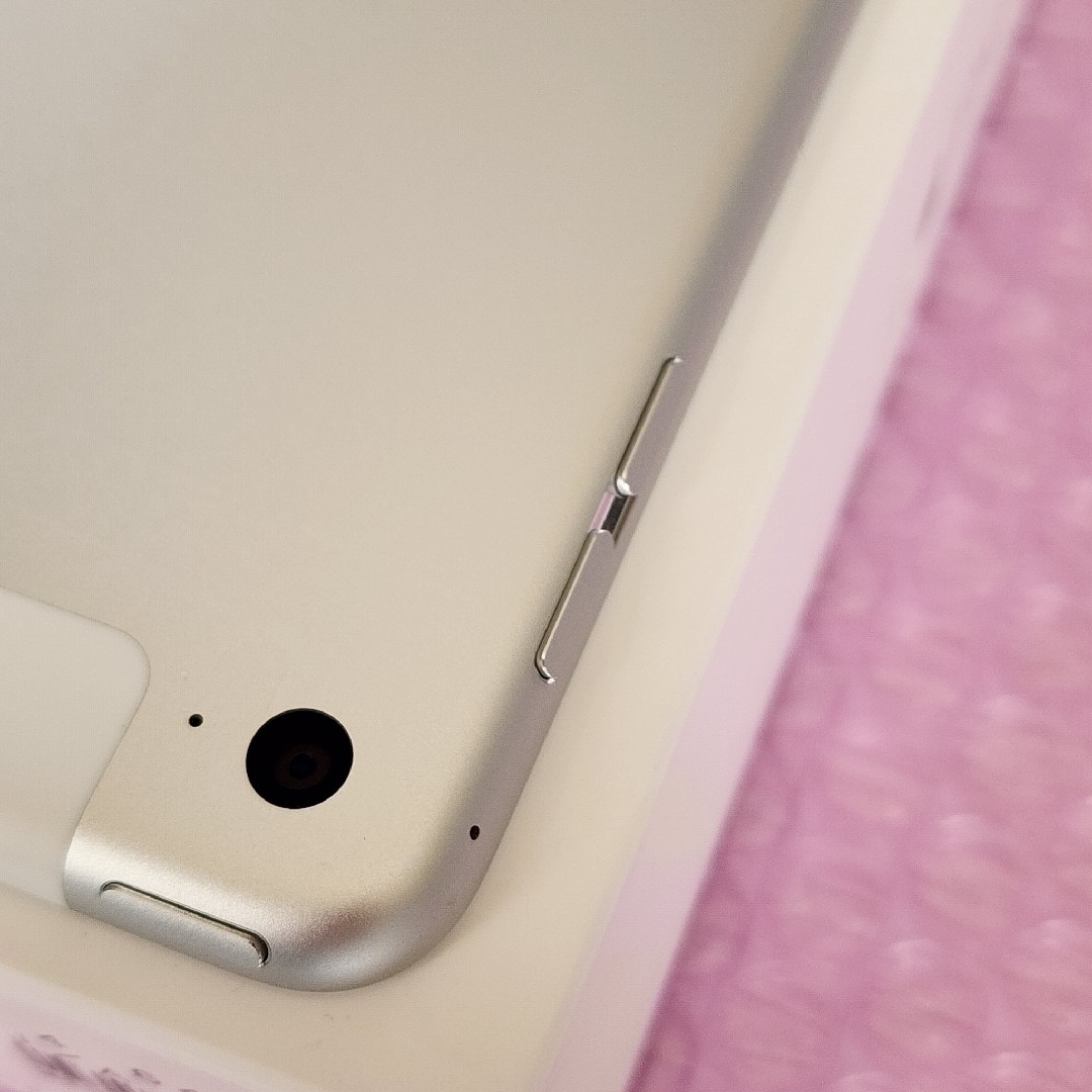 iPad - 超美品 iPad mini4 64GB 元箱・充電器・ケーブル付き iPad - 超美品 iPad mini4 64GB 元箱・充電器・ケーブル付き