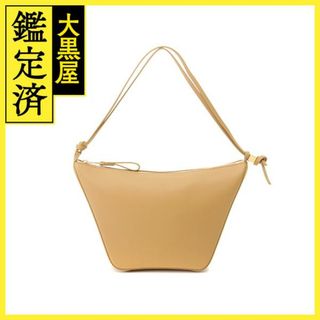 BURBERRY - バーバリー トレンチクロスボディバッグ ナイト刺繍 BURBERRY - バーバリー トレンチクロスボディバッグ ナイト刺繍