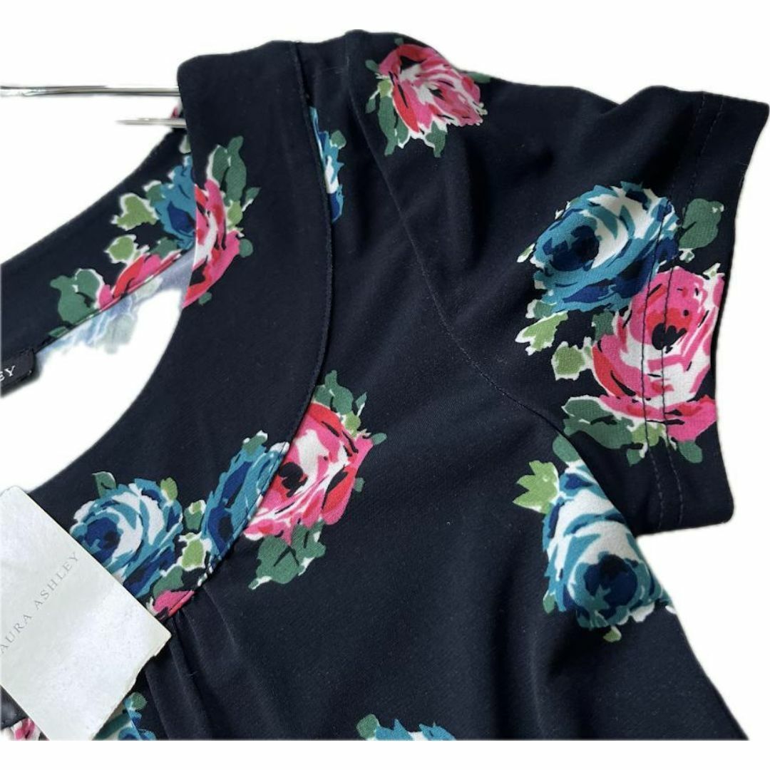 LAURA ASHLEY - 【新品タグ付き】ローラアシュレイ ロング LAURA ASHLEY - 【新品タグ付き】ローラアシュレイ ロング