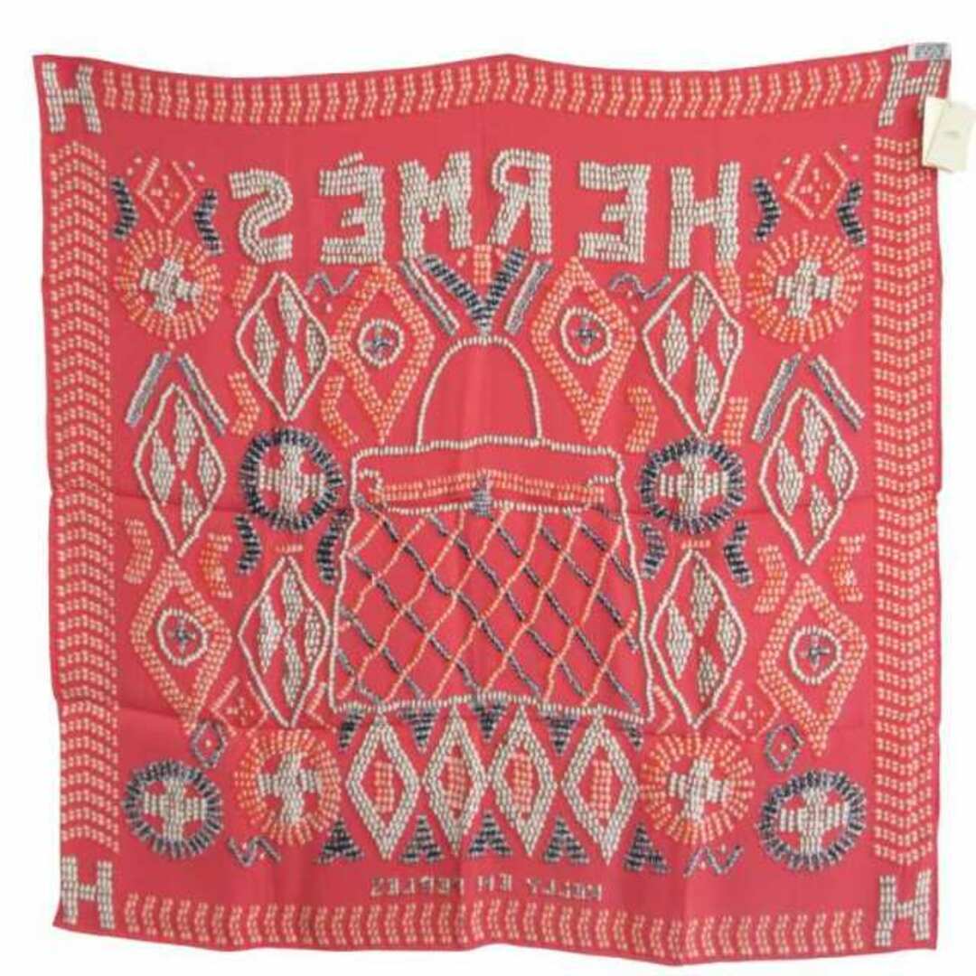 HERMES - エルメス タグ付き カレ65 真珠でできているケリー HERMES - エルメス タグ付き カレ65 真珠でできているケリー