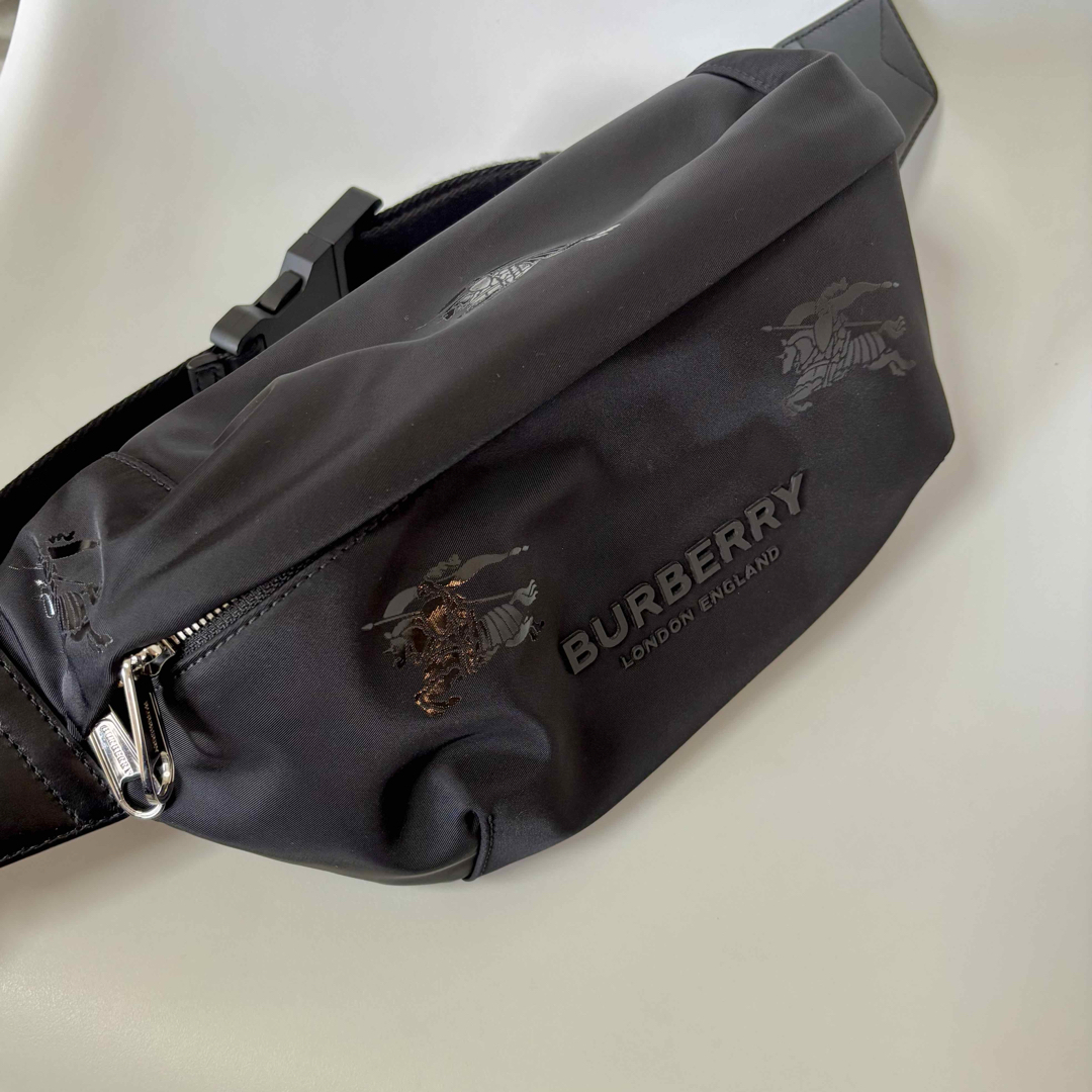BURBERRY - バーバリー Burberry ボディバッグの通販 by えもん BURBERRY - バーバリー Burberry ボディバッグの通販 by えもん