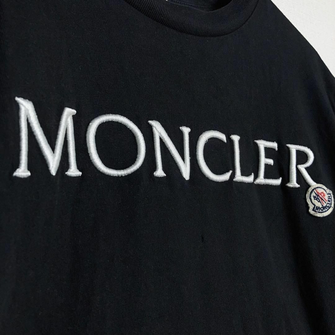 MONCLER - MONCLER モンクレール Tシャツ 刺繍ロゴ ロゴワッペン MONCLER - MONCLER モンクレール Tシャツ 刺繍ロゴ ロゴワッペン